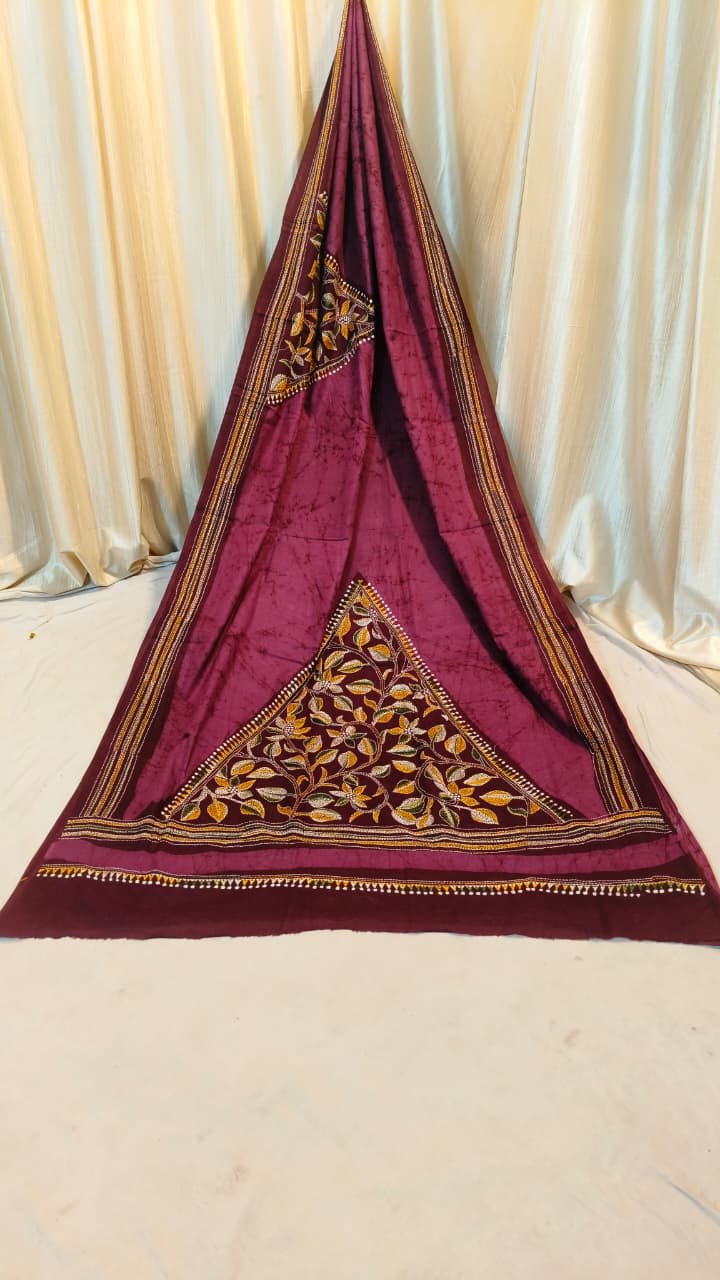 Shantiniketan Batik: Intricate Rising Border & Temple Motife Kantha work on Pallu