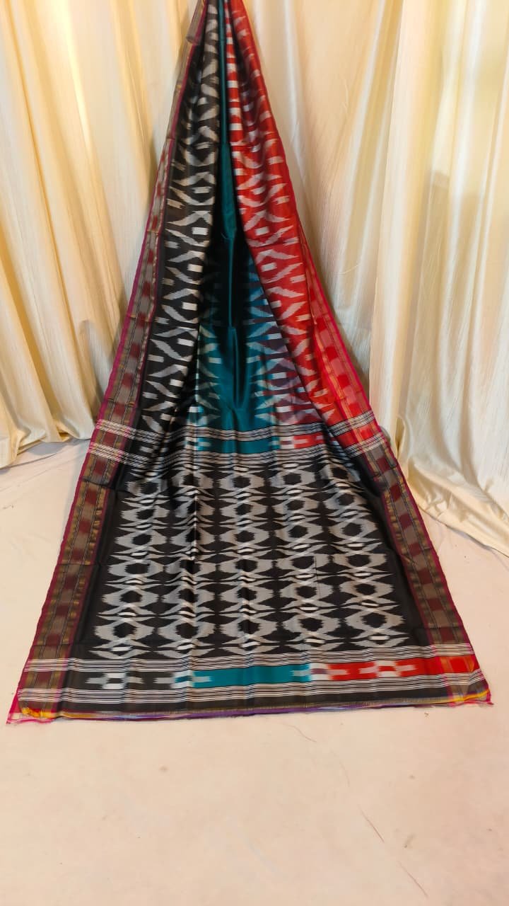 Pure Handloom Ganga-Jamuna Ikkat Silk Saree